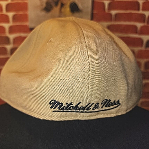 🧨🎇 New Orleans Saints NFL Gold and Black Mitchell&Ness cap, 7 3/8" 🎇🧨 - Picture 6 of 7